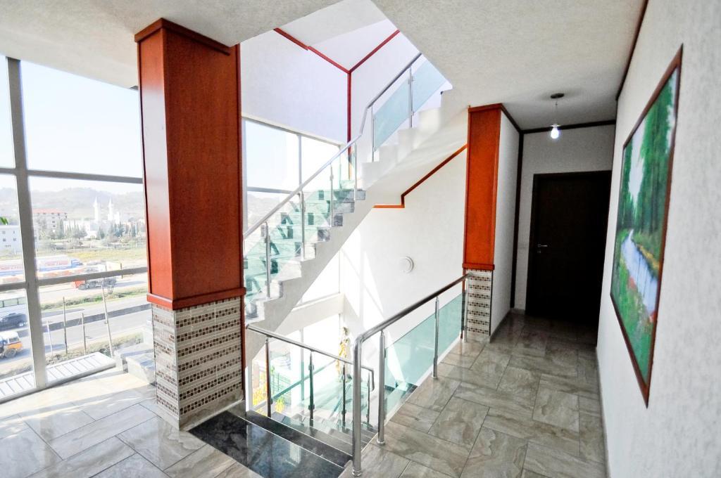 Hotel Lubjana Τίρανα Εξωτερικό φωτογραφία