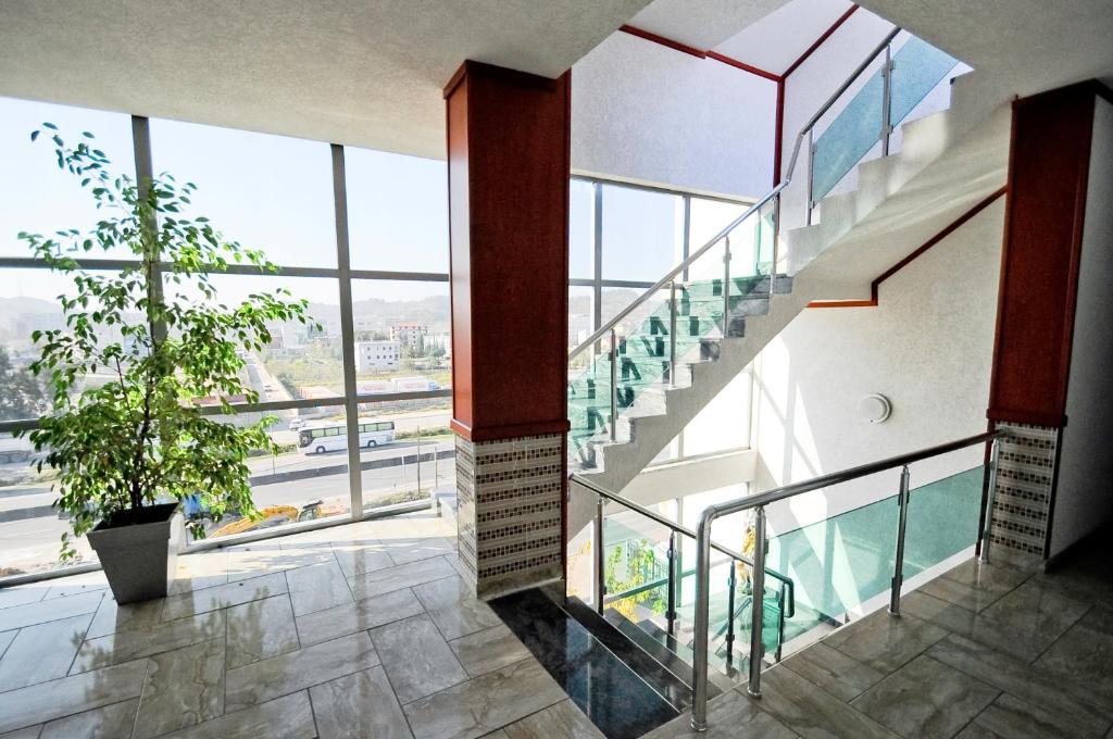 Hotel Lubjana Τίρανα Εξωτερικό φωτογραφία